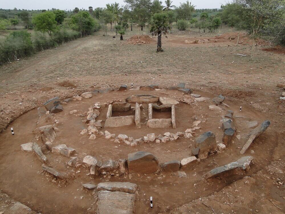 Megalithic site of Kodumanal, southern India. © Osmund Bopearachchi.