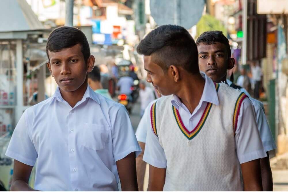 High school students in Sri Lanka. © Jorge Segovia
