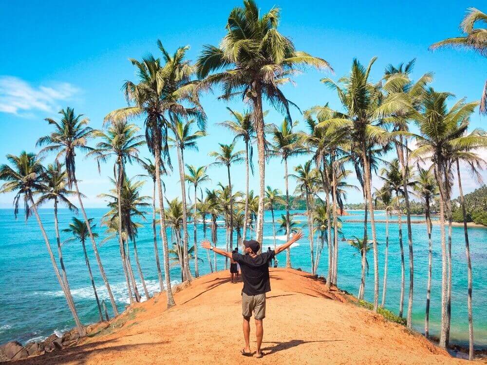 A beach in Sri Lanka. © Farhath Firows