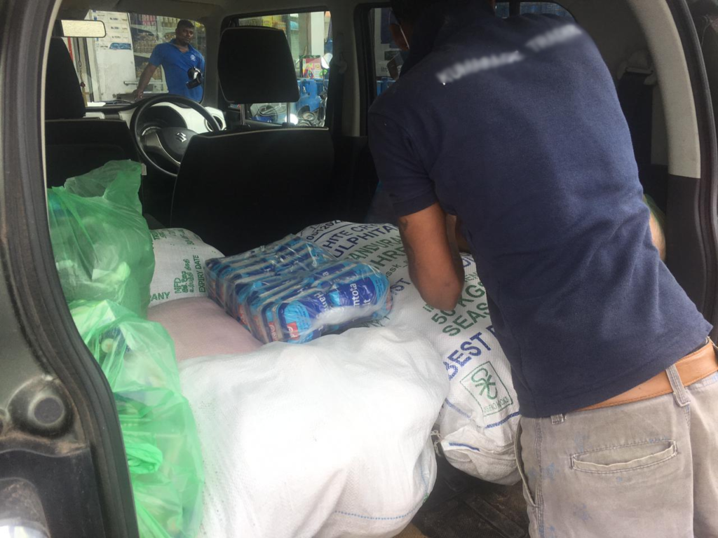 Car filled with commodity goods © Renaissance Sri Lanka