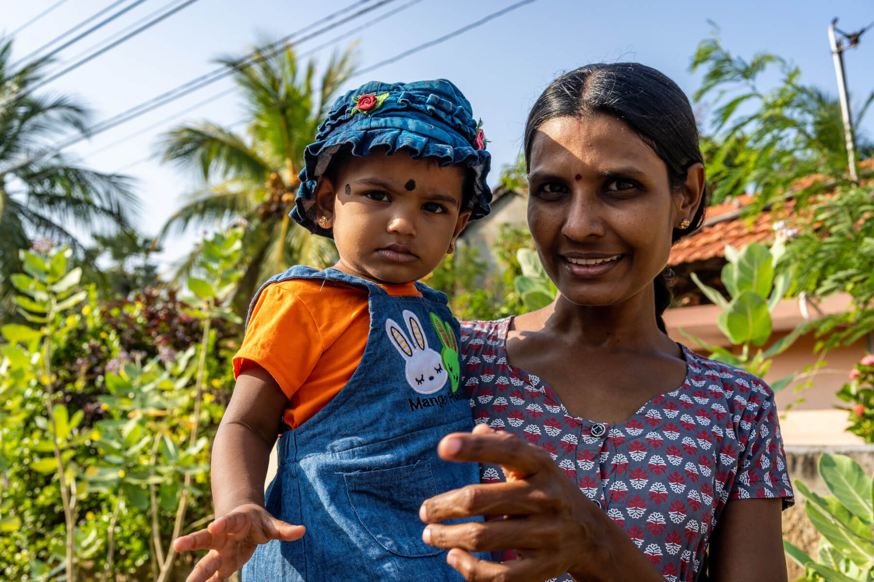 A mother and child from the Mannar district © Inge Colijn